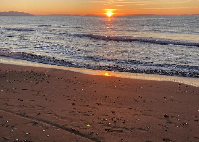 Lejlighed Dalla Campagna Al Mare Campiglia Marittima